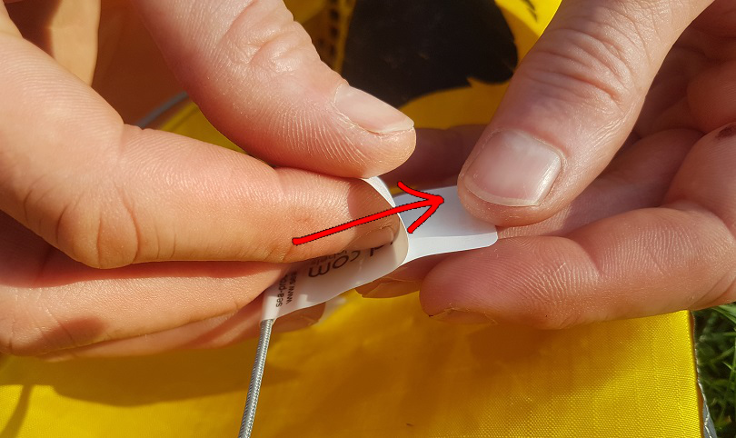 how to attach a flag label, step 16